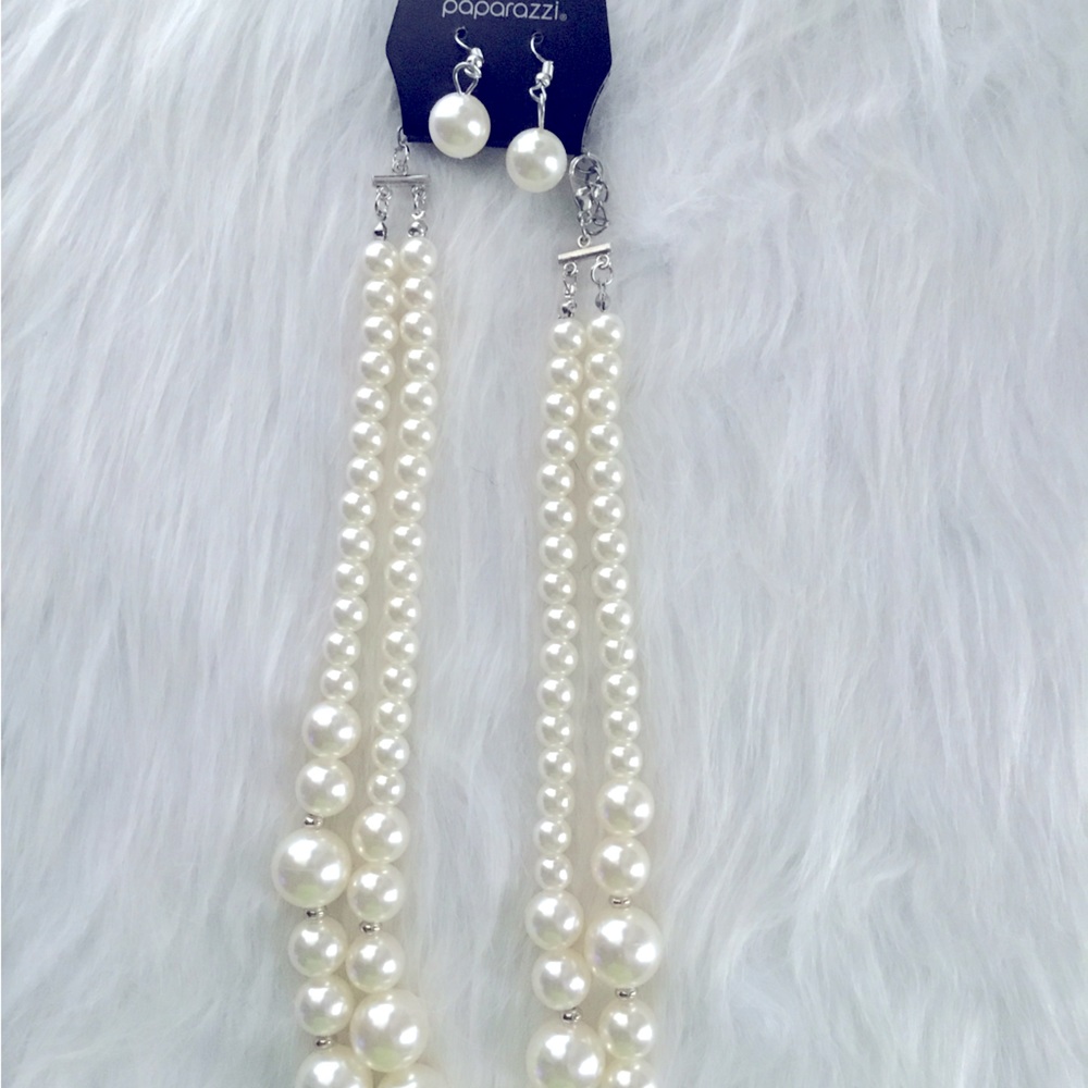 Pearl Necklace Set